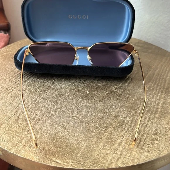 Gucci GG0538S gold cat eye women’s sunglasses, authentic NWT - Picture 6 of 15